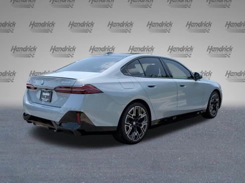 New 2027 BMW 550e xDrive AWD/4WD image 7
