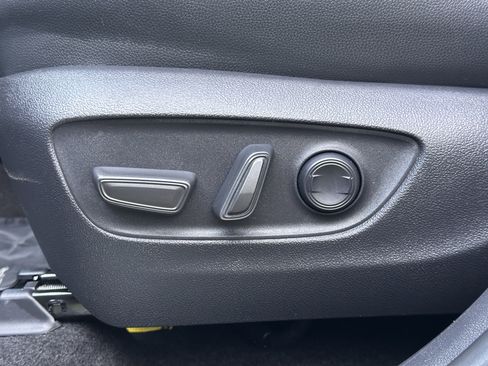 Used 2026 Toyota Grand Highlander AWD Hybrid image 19