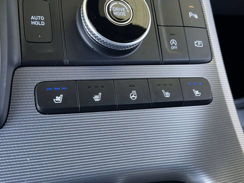 Used 2024 Hyundai Palisade Calligraphy FWD image 15