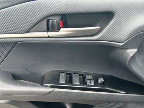 Used 2025 Toyota Camry SE image 23