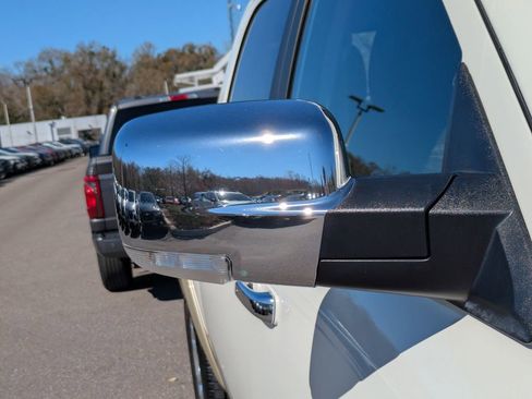 Used 2017 RAM 1500 Laramie Longhorn image 11