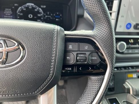 Used 2024 Toyota Tundra Platinum AWD/4WD image 29