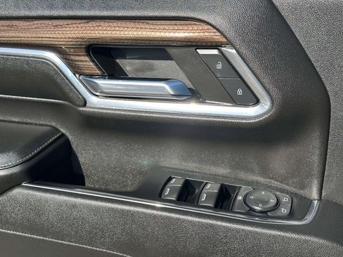 Used 2024 Chevrolet Silverado 2500 LT w/ Convenience Package image 21