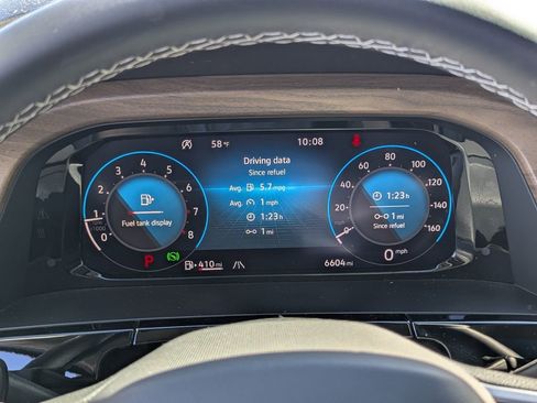 Used 2025 Volkswagen Atlas SE w/ Panoramic Sunroof Package image 14