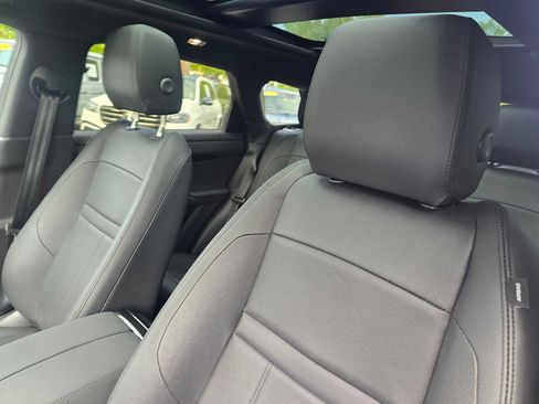 Used 2025 Land Rover Range Rover Evoque S AWD/4WD image 25
