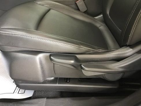 Used 2024 Buick Encore GX Sport Touring AWD/4WD image 22