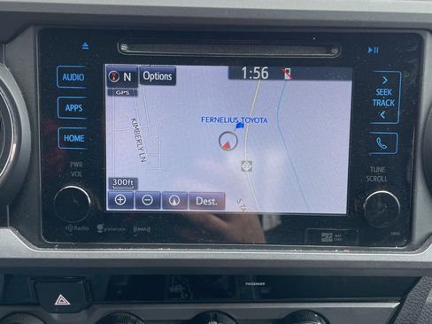 Used 2016 Toyota Tacoma TRD Off-Road w/ Towing Package AWD/4WD image 8