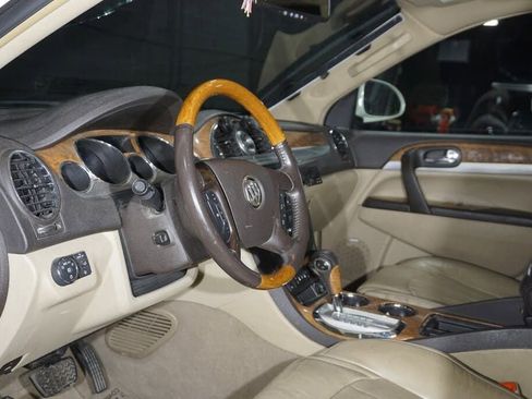 Used 2009 Buick Enclave CXL w/ Entertainment Package #2 image 11