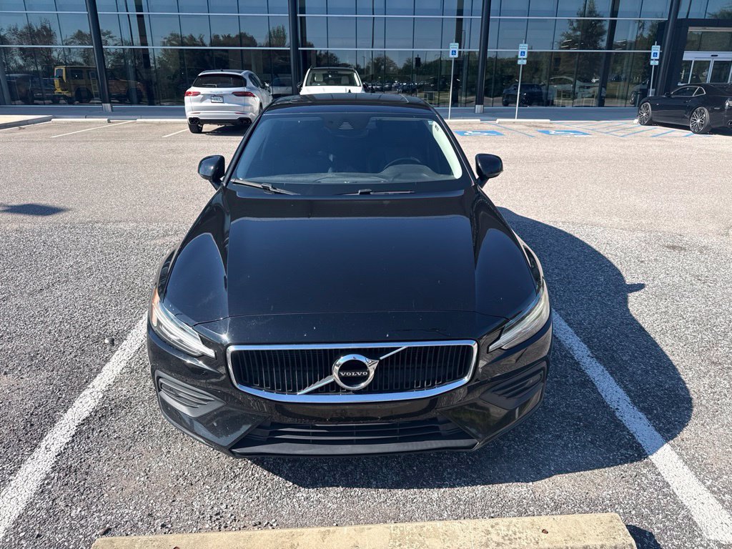 Used 2020 Volvo S60 T6 Momentum AWD/4WD image 2