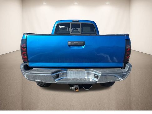 Used 2005 Toyota Tacoma PreRunner image 6