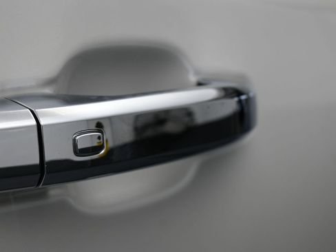 Used 2024 Chevrolet Silverado 1500 High Country image 49