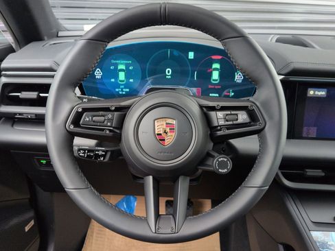 Used 2026 Porsche Macan Electric RWD image 14