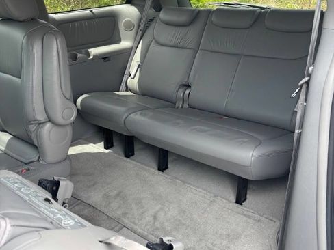 Used 2004 Toyota Sienna XLE AWD/4WD image 24