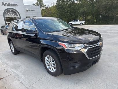 Used 2021 Chevrolet Traverse LS