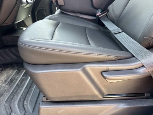 Used 2026 Chevrolet Silverado 2500 W/T image 11