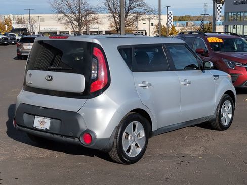 Used 2016 Kia Soul image 7