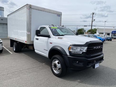 Used 2022 RAM 4500 Tradesman RWD image 9