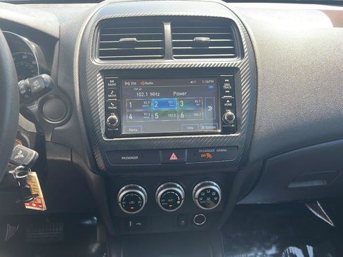 Used 2024 Mitsubishi Outlander Sport ES AWD/4WD image 11