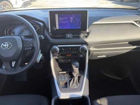 Used 2024 Toyota RAV4 LE AWD/4WD image 15