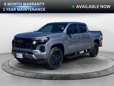 Used 2025 Chevrolet Colorado Z71 w/ Technology Package AWD/4WD image 1