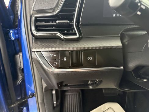 Certified 2025 Kia Sportage SX FWD image 27