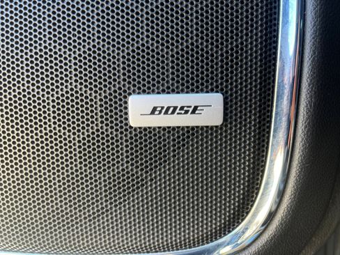 Used 2018 GMC Yukon SLT w/ HD Trailering Package image 23