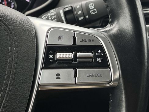 Used 2022 Kia Telluride LX image 35