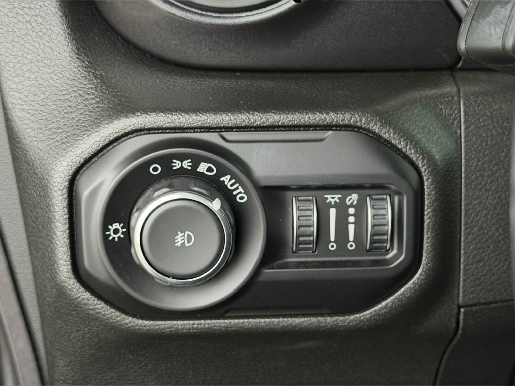 Used 2021 Jeep Wrangler Unlimited Sport AWD/4WD image 24