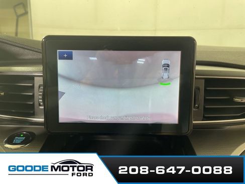 Used 2020 Ford Explorer XLT w/ Equipment Group 202A image 16