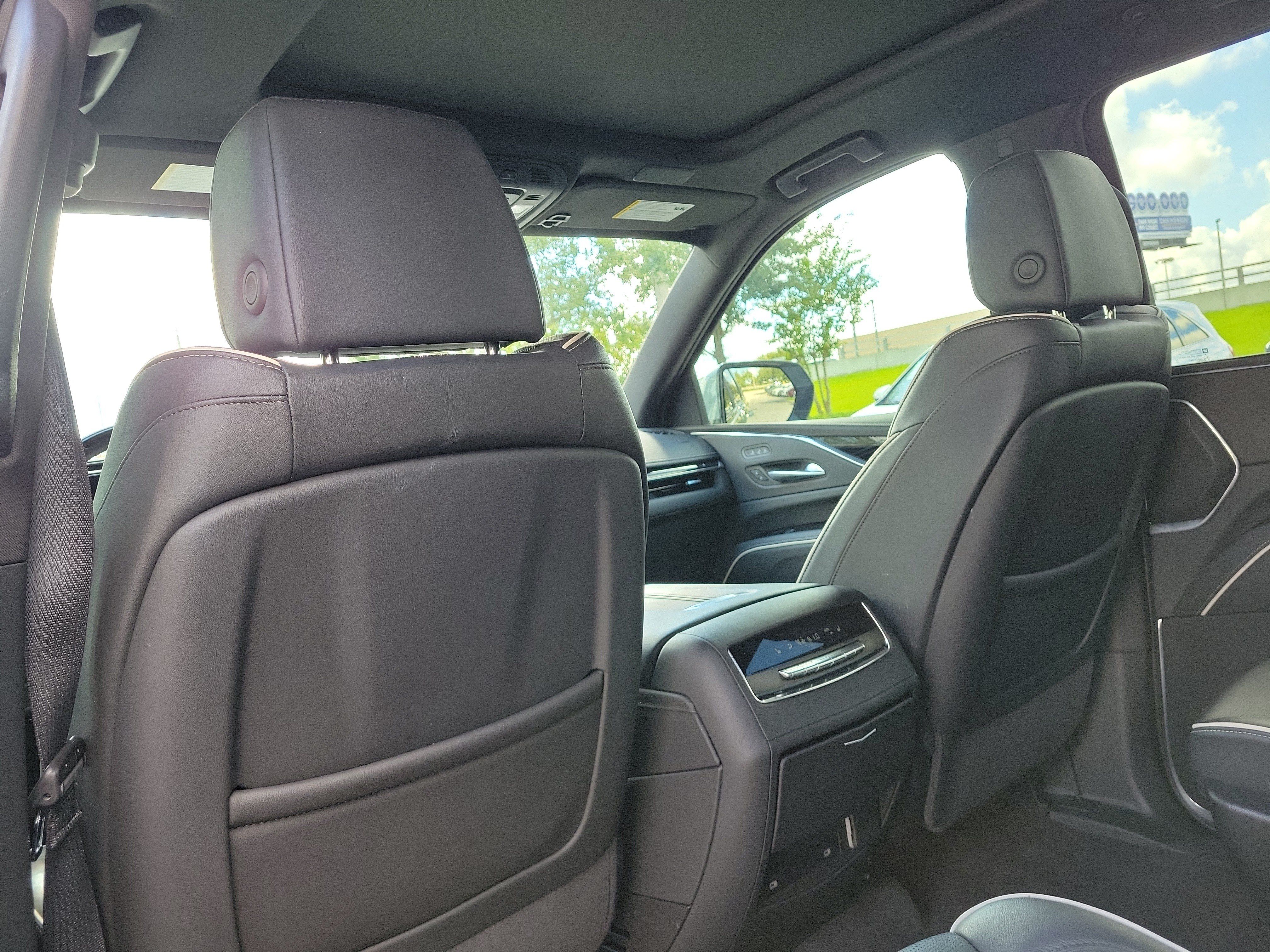 Used 2024 Cadillac Escalade ESV Sport w/ Touring Package AWD/4WD image 18