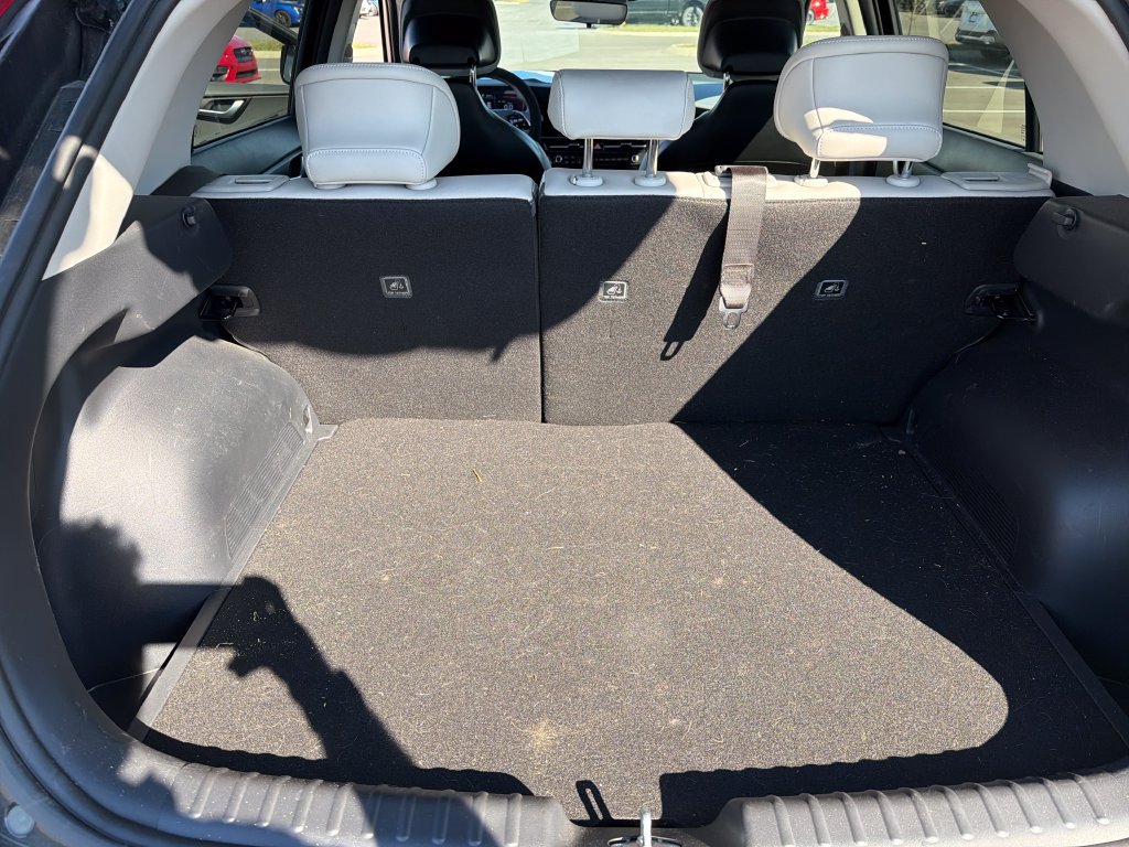 Used 2025 Kia Niro EX FWD image 36