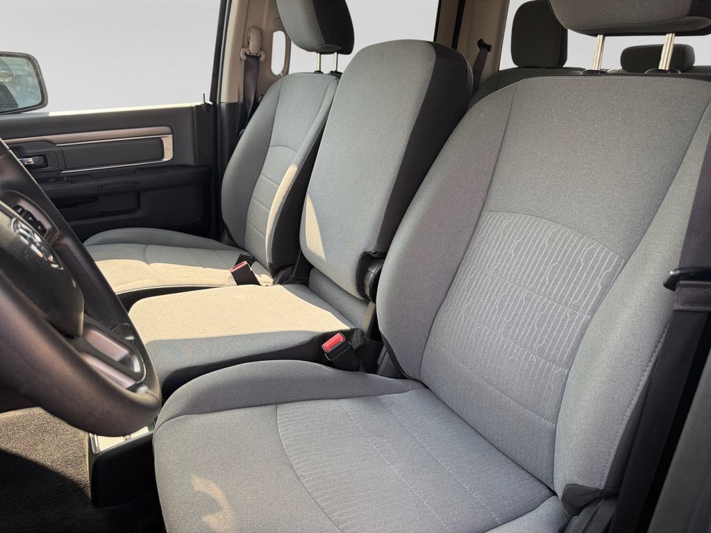 Used 2023 RAM 1500 Classic SLT AWD/4WD image 21