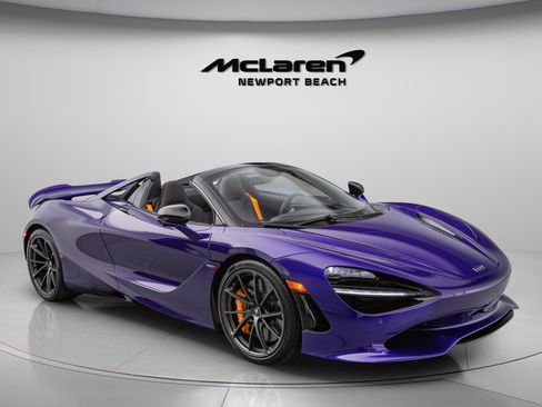 Used 2025 McLaren 750S Spider RWD image 1