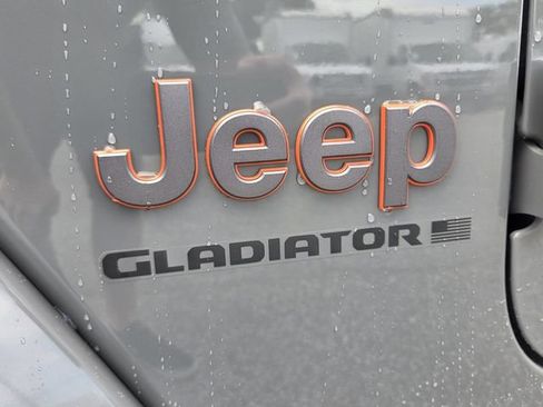 Used 2023 Jeep Gladiator Mojave w/ Trailer Tow Package AWD/4WD image 13