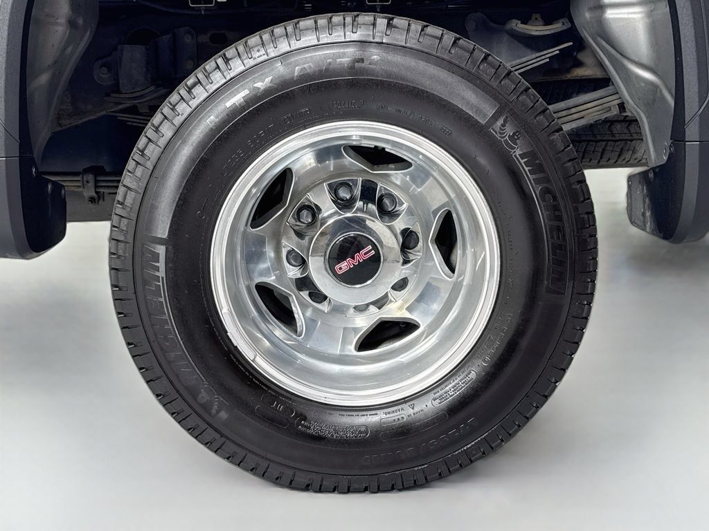 Used 2020 GMC Sierra 3500 Denali w/ Denali Ultimate Package AWD/4WD image 11
