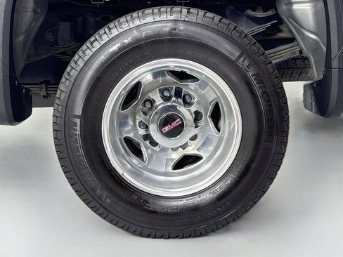 Used 2020 GMC Sierra 3500 Denali w/ Denali Ultimate Package AWD/4WD image 11