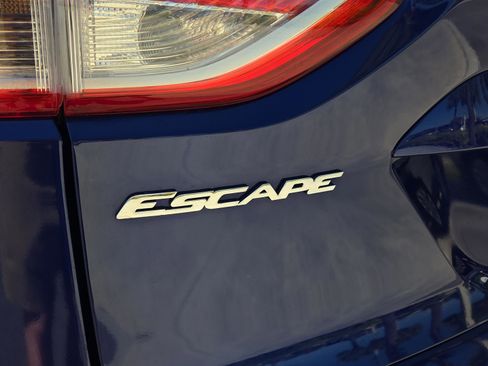 Used 2014 Ford Escape SE w/ Equipment Group 201A image 15