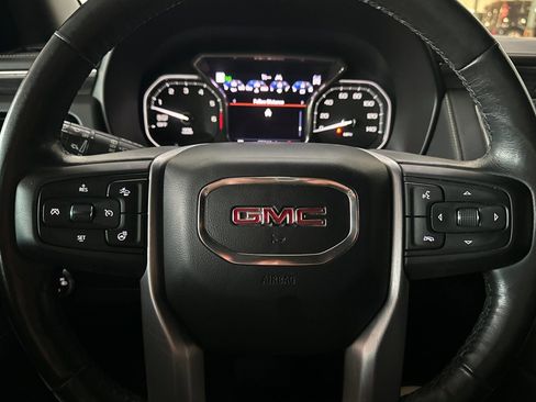 Used 2021 GMC Yukon XL SLT w/ Rear Media and Nav Package AWD/4WD image 22