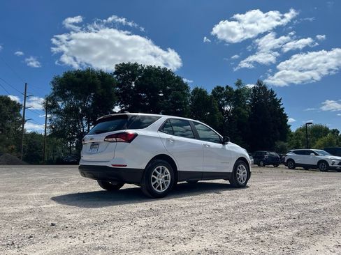 Used 2023 Chevrolet Equinox LS FWD image 7