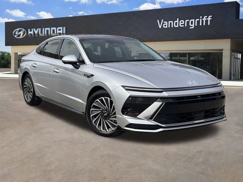 Used 2026 Hyundai Sonata Limited image 8