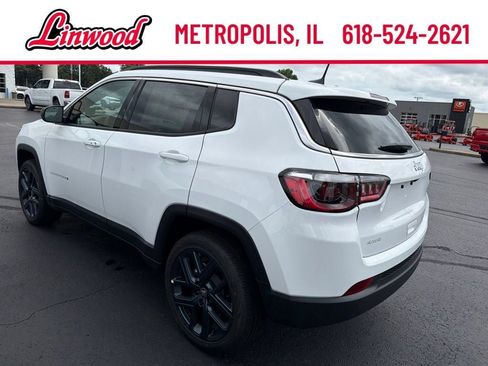 New 2026 Jeep Compass Latitude AWD/4WD image 3