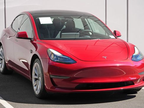 Used 2023 Tesla Model 3 Standard Range RWD image 54