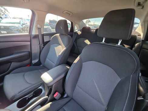 Used 2023 Kia Forte LXS image 11