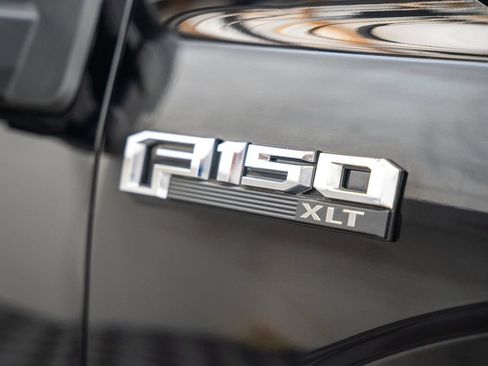 Used 2016 Ford F150 XLT w/ Equipment Group 302A Luxury AWD/4WD image 18