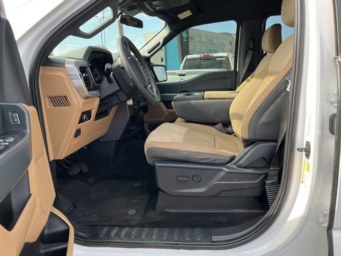 Used 2023 Ford F150 XLT image 12