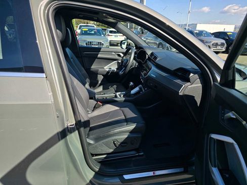 New 2025 Audi Q3 2.0T Premium image 11