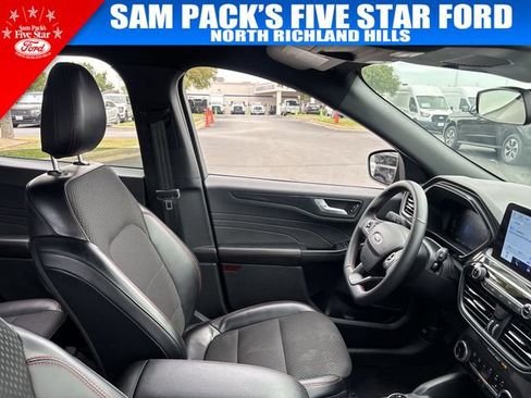 Used 2025 Ford Escape ST-Line FWD image 18