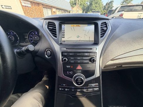 Used 2015 Hyundai Azera FWD image 18