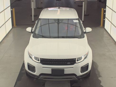 Used 2019 Land Rover Range Rover Evoque SE AWD/4WD image 2