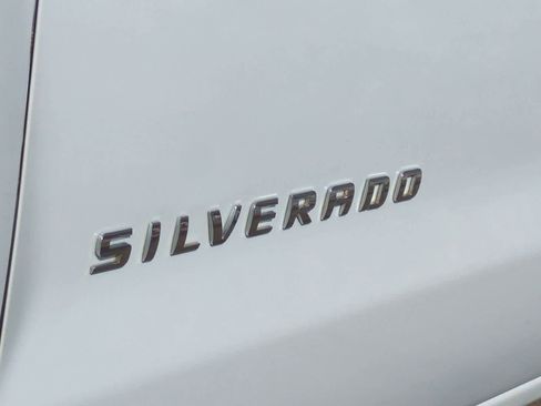 Used 2018 Chevrolet Silverado 1500 W/T w/ Trailering Package image 13